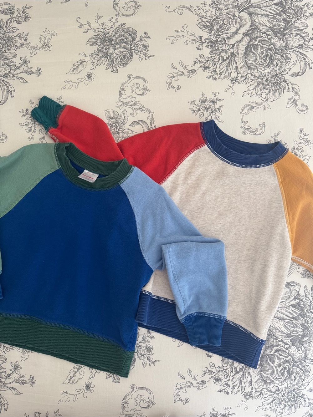 Hanna Andersson Color Block Sweatshirts size 4